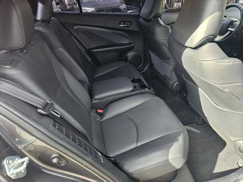 Used 2017 Toyota Prius Prime Premium image 6