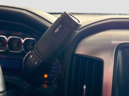 Used 2018 GMC Sierra 1500 SLE w/ SLE Value Package image 17