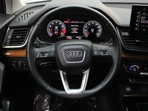 Used 2021 Audi Q5 Premium Plus image 25