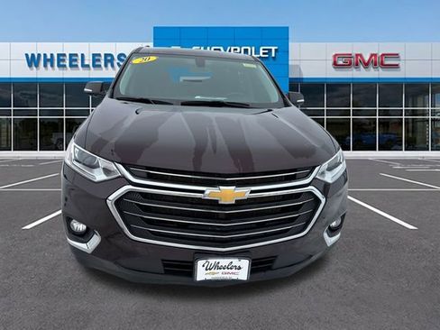 Used 2020 Chevrolet Traverse LT image 10