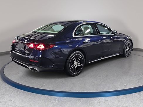 New 2026 Mercedes-Benz E 450 4MATIC Sedan image 5