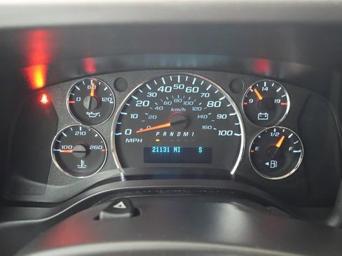 Used 2024 Chevrolet Express 3500 LT w/ LT Preferred Equipment Group image 11