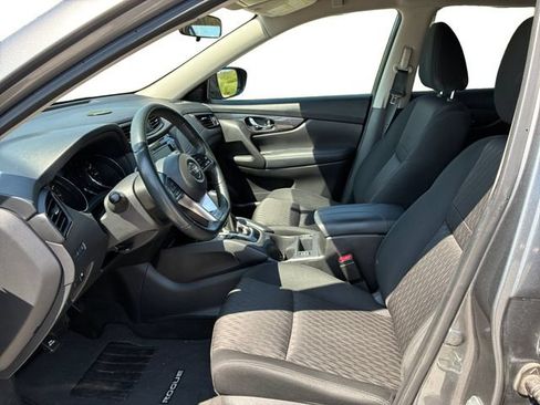 Used 2018 Nissan Rogue SV w/ Premium Package AWD/4WD image 11