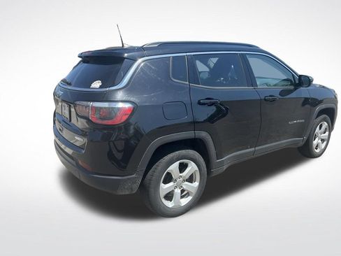 Used 2018 Jeep Compass Latitude w/ Popular Equipment Group AWD/4WD image 8