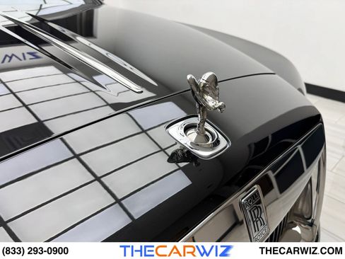 Used 2019 Rolls-Royce Dawn image 8