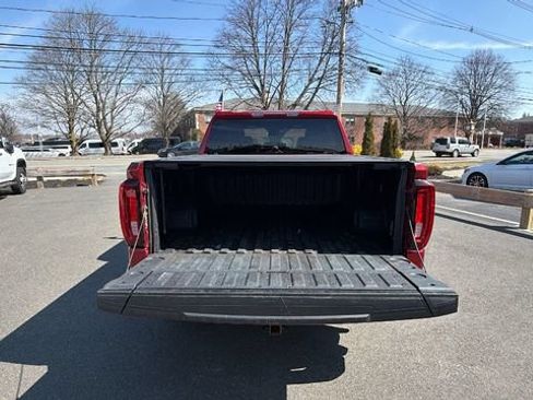 Certified 2022 GMC Sierra 1500 SLT w/ Max Trailering Package AWD/4WD image 9