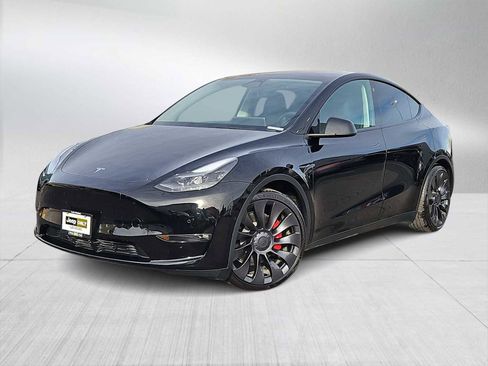 Used 2022 Tesla Model Y Performance image 1