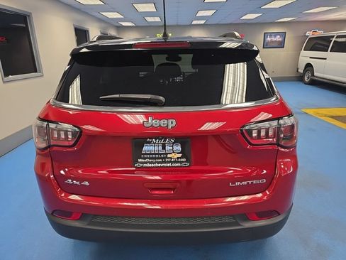 Used 2025 Jeep Compass Limited AWD/4WD image 8