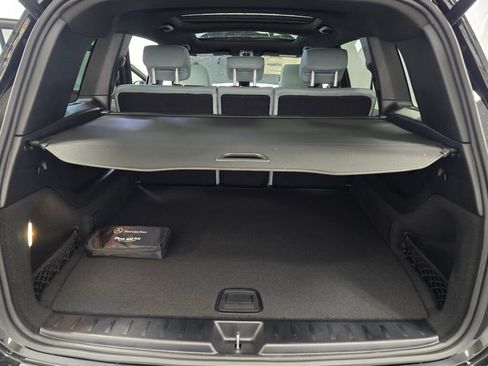 New 2026 Mercedes-Benz GLB 250 4MATIC image 12