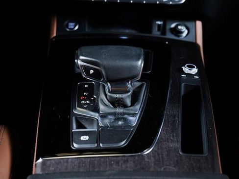 Certified 2023 Audi Q5 e Premium Plus w/ Premium Plus Package image 14