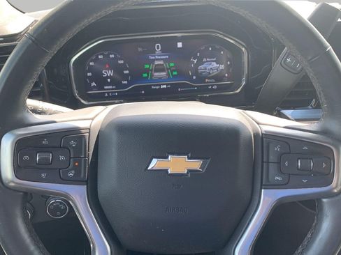 Used 2023 Chevrolet Silverado 1500 LT AWD/4WD image 9