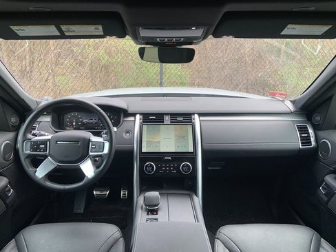 Used 2023 Land Rover Discovery S R-Dynamic image 22