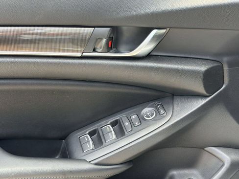 Used 2022 Honda Accord Sport image 13