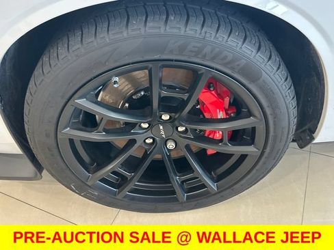 Used 2023 Dodge Challenger SRT Hellcat RWD image 5