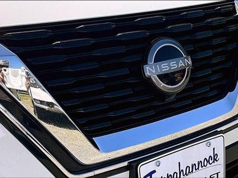 Used 2023 Nissan Rogue S AWD/4WD image 31