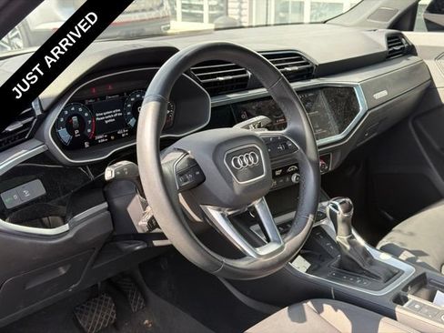 Used 2024 Audi Q3 2.0T Premium w/ Convenience Package AWD/4WD image 10