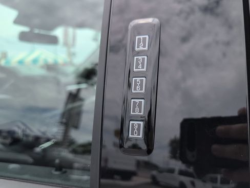 New 2026 Ford F250 Lariat w/ Black Appearance Package AWD/4WD image 8