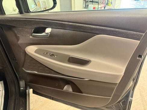 Used 2020 Hyundai Santa Fe Limited AWD/4WD image 29