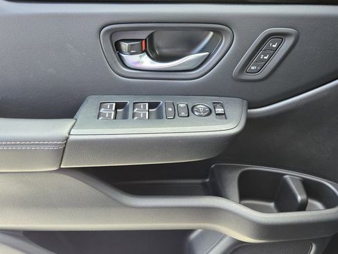 Used 2025 Honda Pilot EX-L image 24