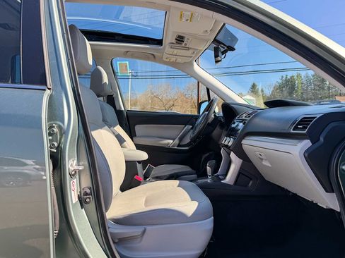Used 2016 Subaru Forester 2.5i Limited image 9