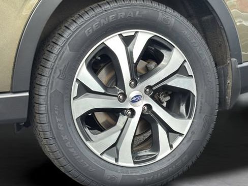 Used 2022 Subaru Outback Limited w/ Popular Package #2 AWD/4WD image 31