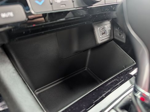 New 2025 Jeep Compass Limited w/ Sun & Sound Group image 28