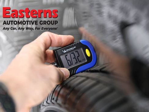 Used 2023 Tesla Model 3 Standard Range image 23