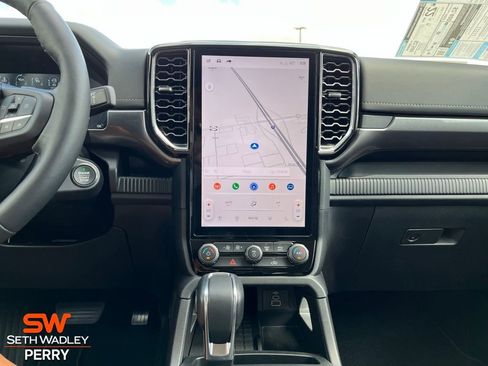 New 2025 Ford Ranger Lariat w/ FX4 Off-Road Package image 13