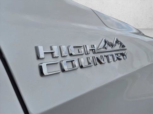 Used 2023 Chevrolet Tahoe High Country w/ Premium Package 2 AWD/4WD image 30