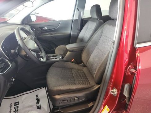 Used 2023 Chevrolet Equinox LT AWD/4WD image 9