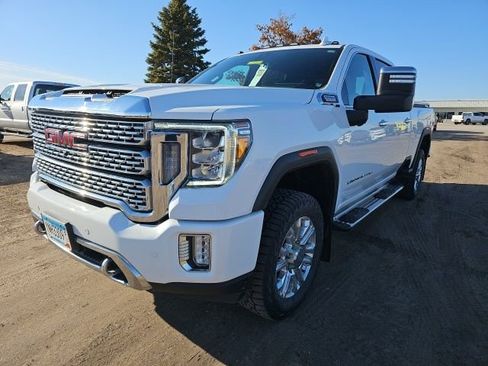 Used 2022 GMC Sierra 3500 Denali w/ Denali Ultimate Package image 1