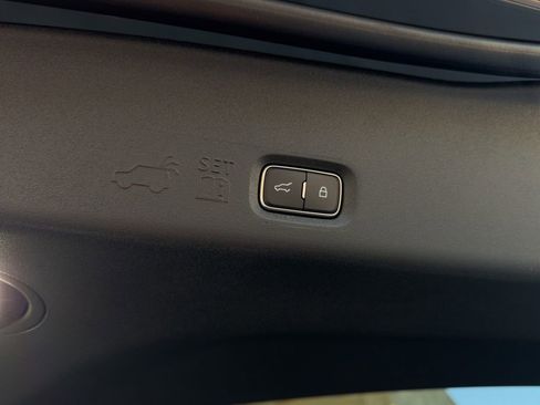 New 2025 Ford Expedition Platinum w/ Stealth Appearance Package image 81