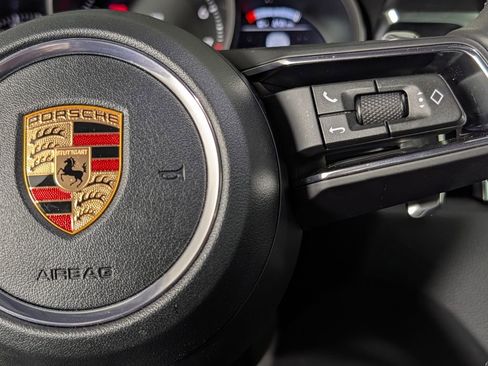 Certified 2026 Porsche Macan AWD/4WD image 35