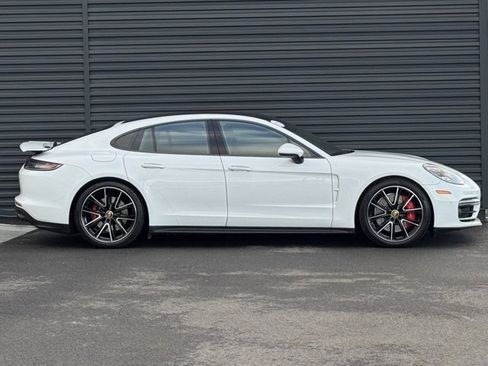 Certified 2023 Porsche Panamera GTS image 8