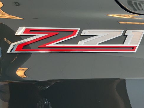Used 2025 Chevrolet Suburban Z71 w/ Comfort Package AWD/4WD image 61