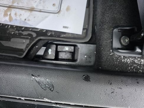 Used 2021 Toyota Corolla SE image 24