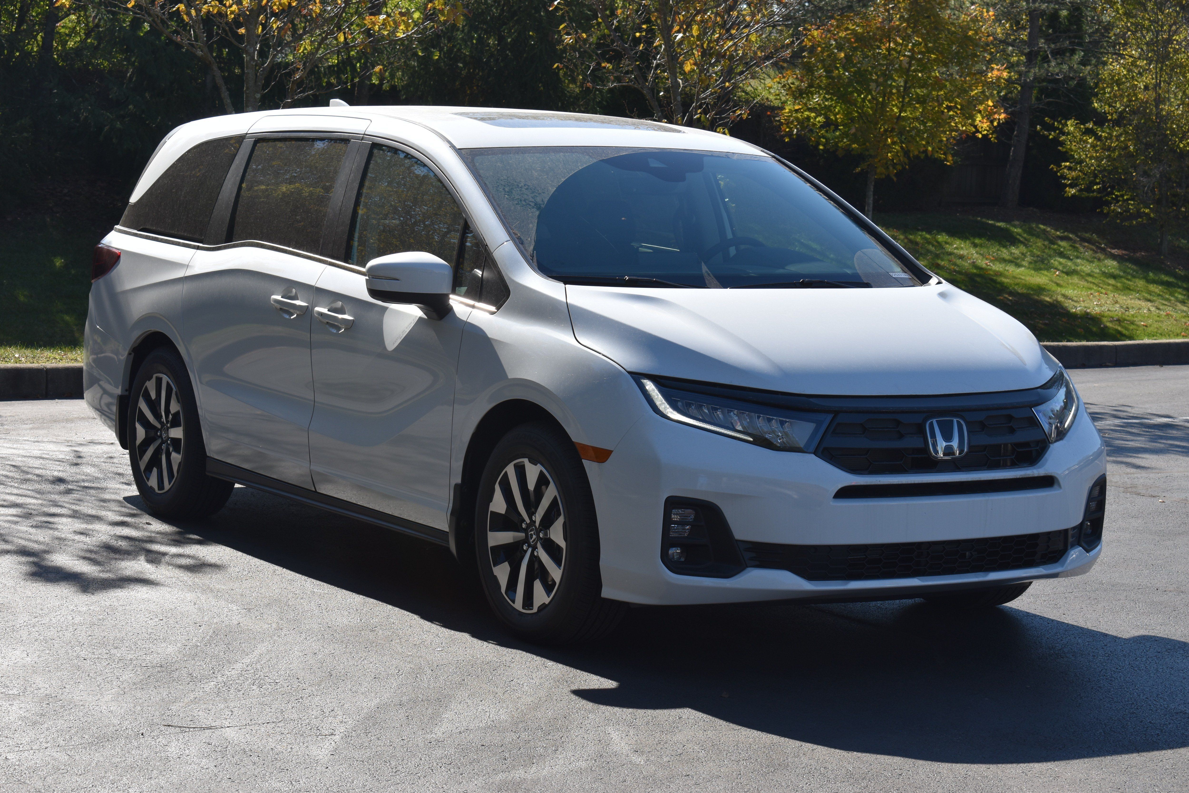 New 2027 Honda Odyssey EX-L image 1