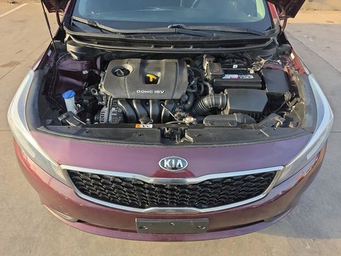 Used 2017 Kia Forte LX image 25