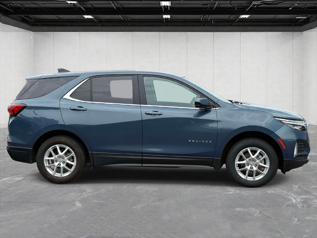 Used 2024 Chevrolet Equinox LT w/ LPO, Floor Liner Package AWD/4WD image 4
