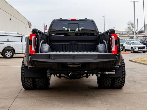 Used 2026 Ford F450 Platinum w/ Platinum Plus Package image 9