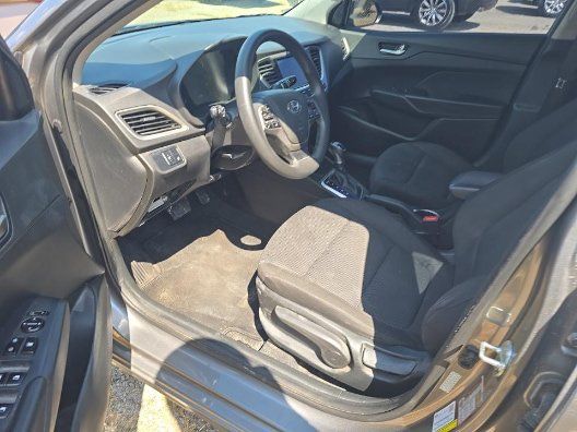 Used 2022 Hyundai Accent SEL FWD image 12