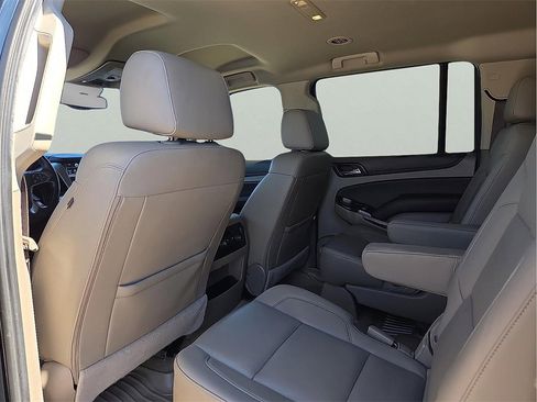 Used 2018 Chevrolet Suburban LT w/ Off-Road Package image 11