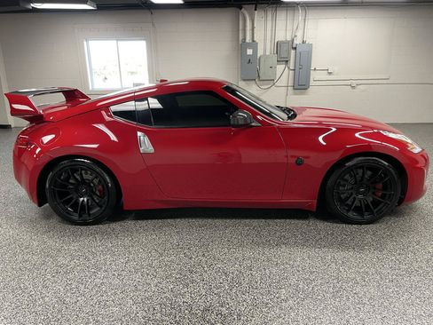 Used 2014 Nissan 370Z Touring w/ Sport Package RWD image 6
