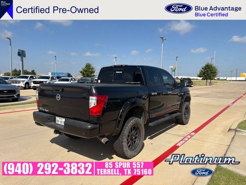 Used 2021 Nissan Titan SV w/ SV Convenience Package AWD/4WD image 13