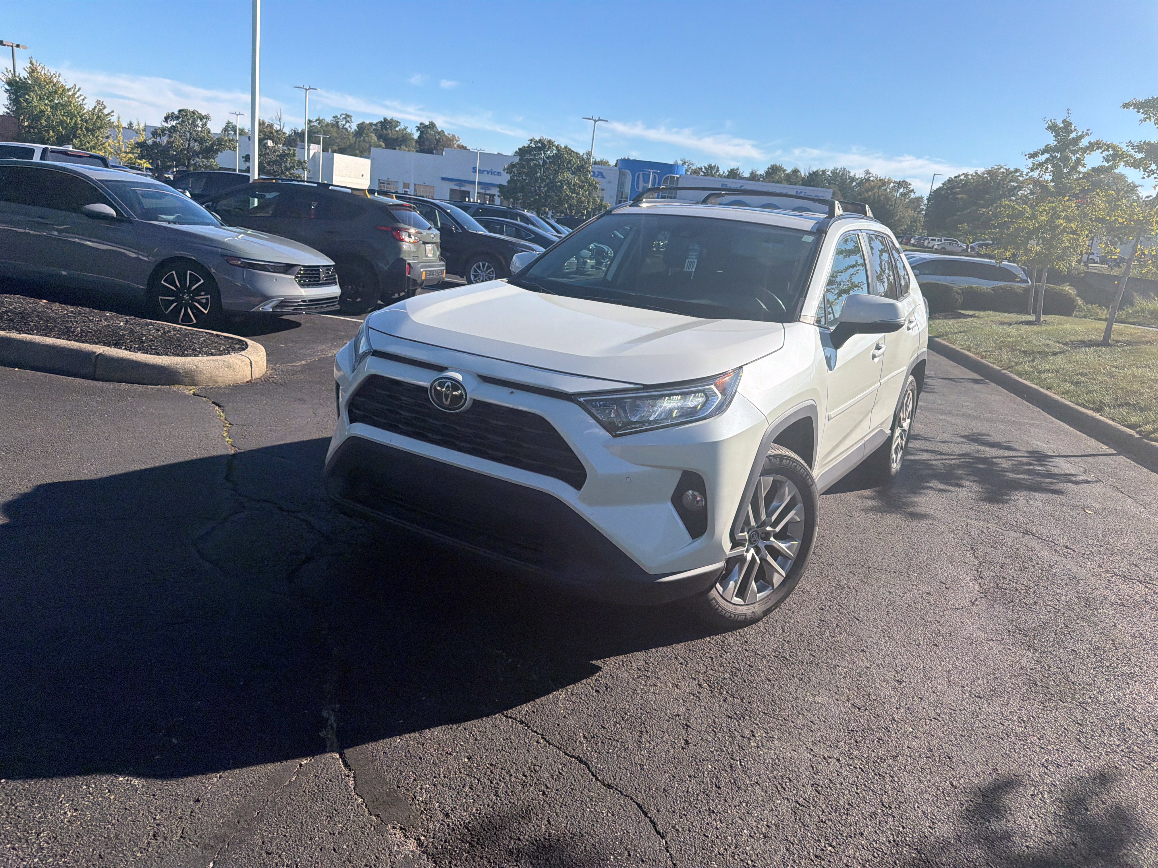 Used 2021 Toyota RAV4 XLE Premium AWD/4WD image 19