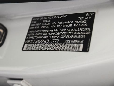 Used 2022 Porsche Macan AWD/4WD image 14