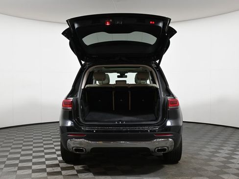 Certified 2023 Mercedes-Benz GLB 250 4MATIC image 33