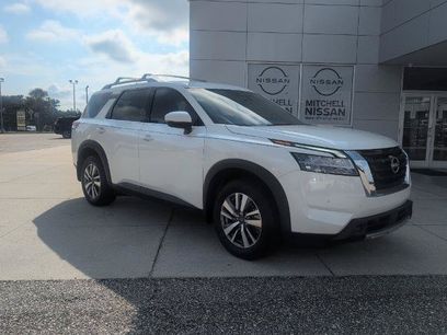 Certified 2024 Nissan Pathfinder SL