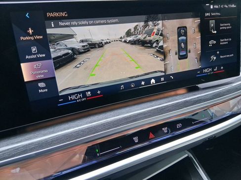 Certified 2024 BMW 760i xDrive 760i xDrive w/ Premium Package 2 image 23