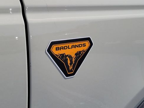 Used 2026 Ford Bronco Badlands AWD/4WD image 8